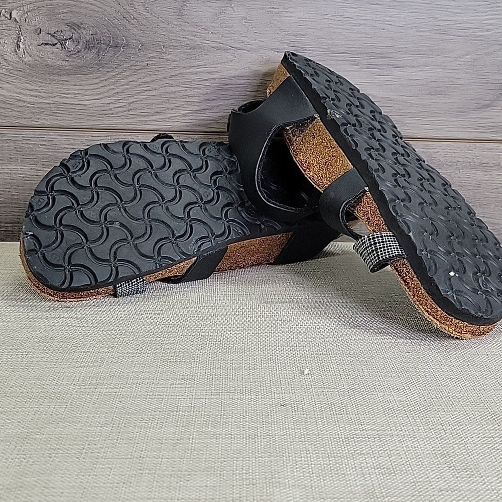 Birkenstock Black and Gray Strappy Sandals Sz 38 L7 M5 - Picture 7 of 11